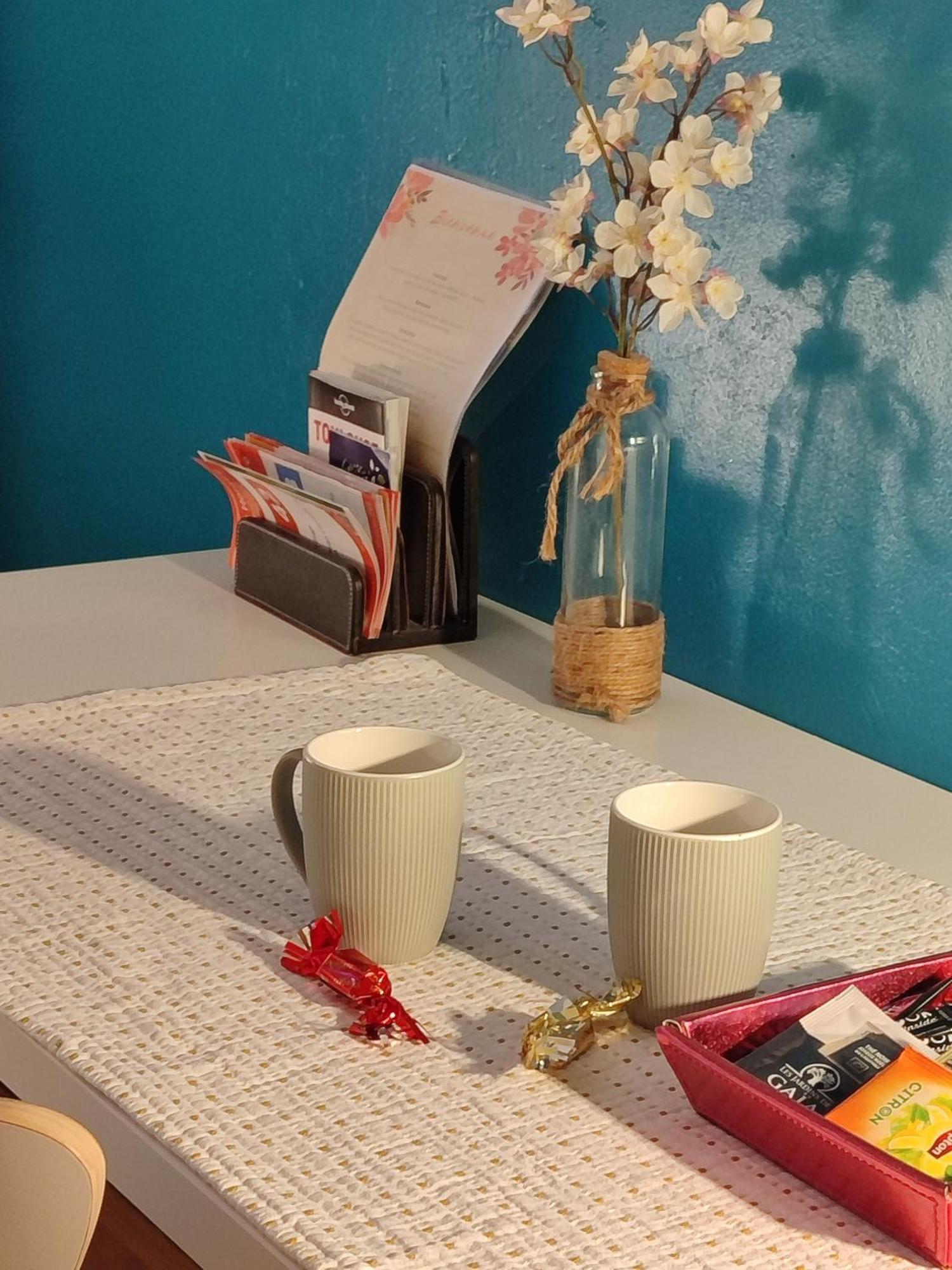 Privatunterkunft Chambre Et Studio Avec Piscine Dans Maison *