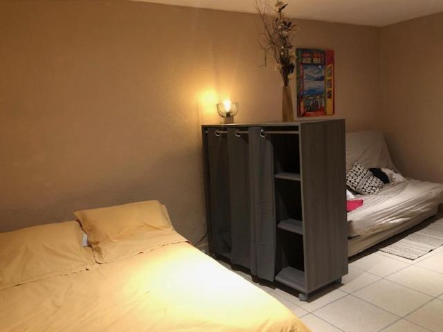 Privatunterkunft Chambre Et Studio Avec Piscine Dans Maison Toulouse