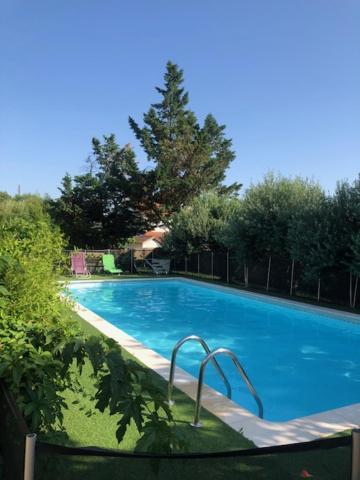 Chambre Et Studio Avec Piscine Dans Maison